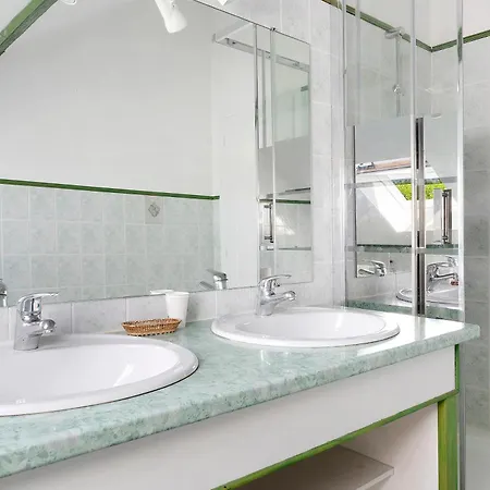 D'hotes Vignolo Bed and Breakfast 3*