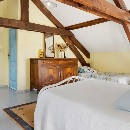 D'hotes Vignolo Bed and Breakfast Pontiacq-Viellepinte