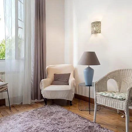 D'hotes Vignolo Oda ve Kahvaltı Pontiacq-Viellepinte